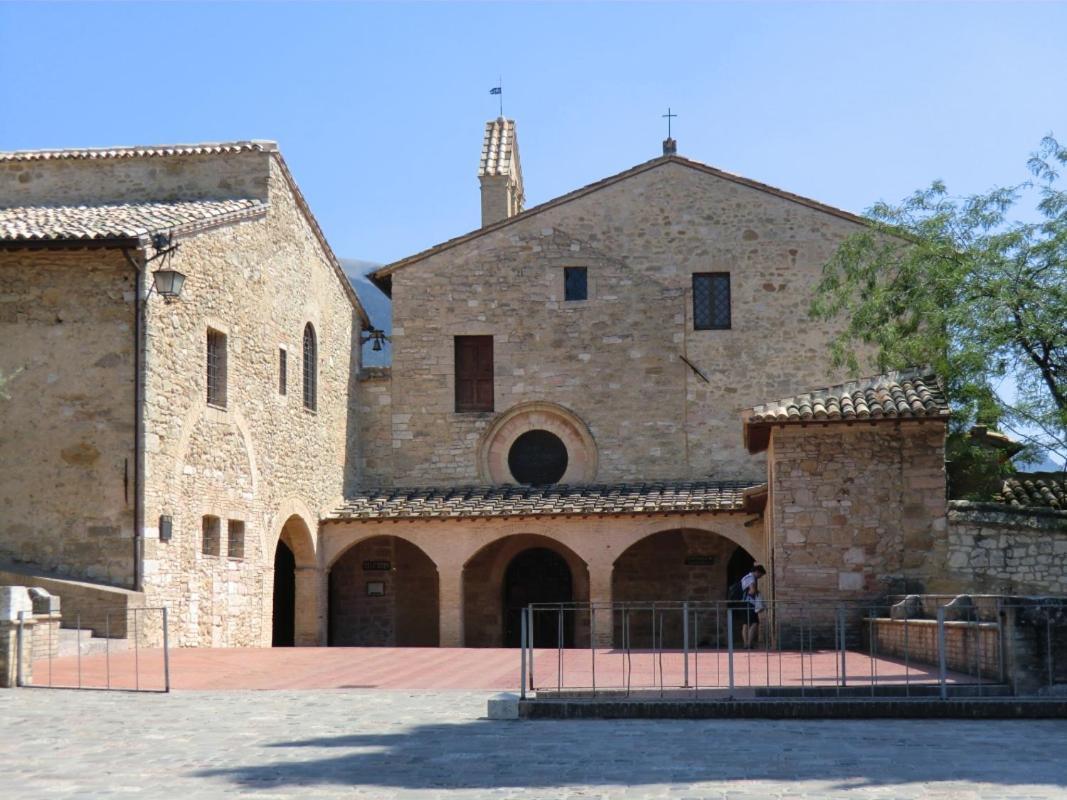 All'Ombra Di San Damiano Assisi Exteriör bild